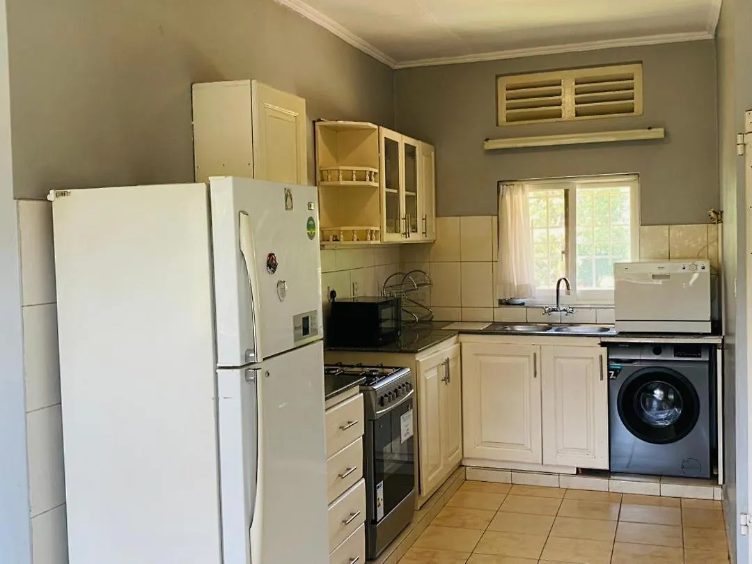 Apartament Plot 9 Coral Crescent/Yuri Gagarin Kampala